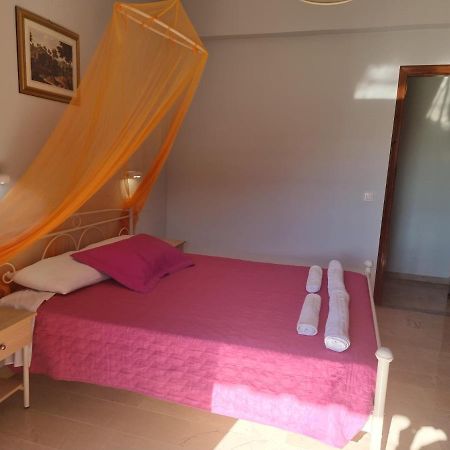 Feakes Apartments Arillas  Exterior foto