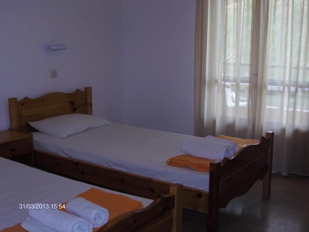 Feakes Apartments Arillas  Zimmer foto
